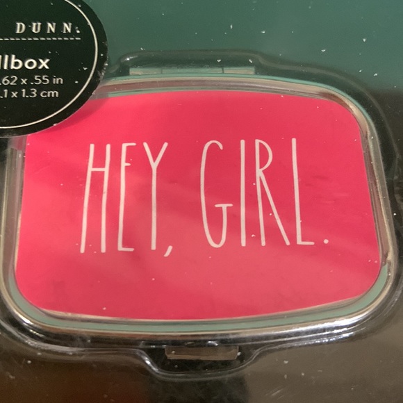Accessories - HTF Rae Dunn Hey, Girl. Pillbox